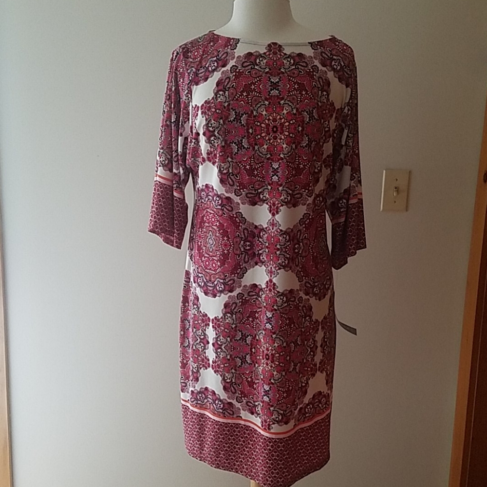 Kimono sleeve printed shift dress